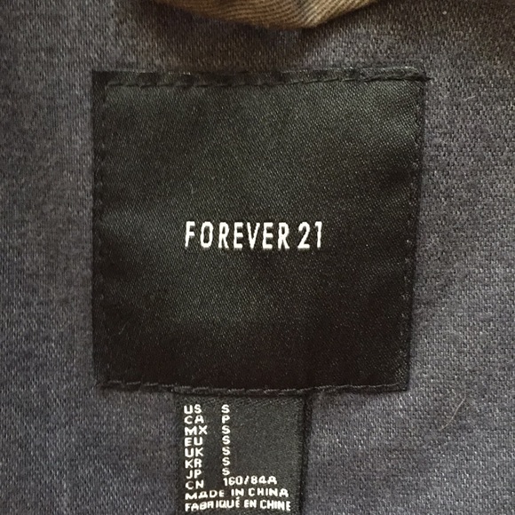 Used forever 21 jacket - Picture 2 of 4